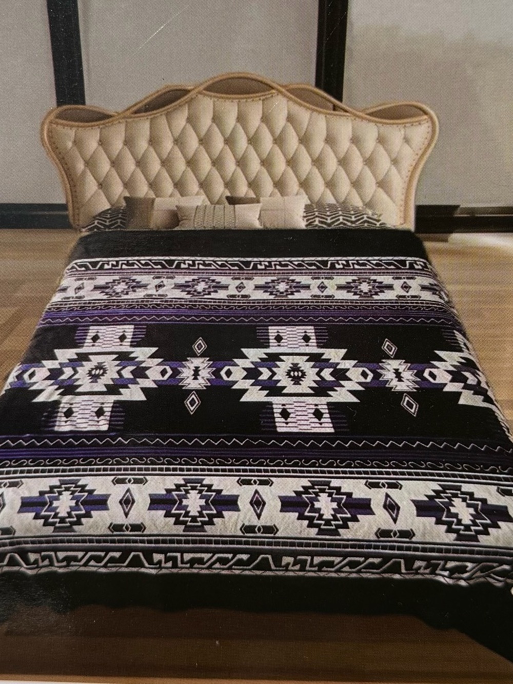 New Queen size thick flannel blanket Aztec print southwestern colorful